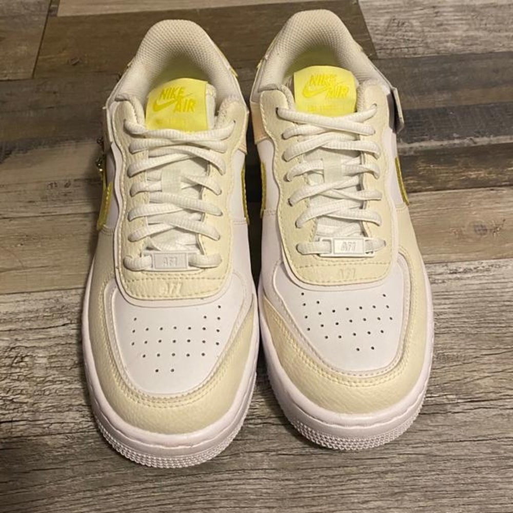 Nike AF1 pale ivory light zitron sz 6.5